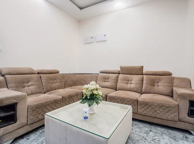 Hotel — Common Seating Area